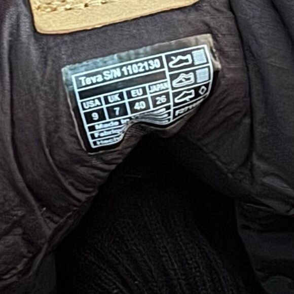 Teva Women's Ember lace Slipper Boots in black 9 - Picture 10 of 10